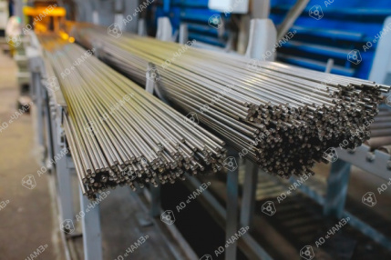 Начнем со склада сырья для производства клапанной продукции