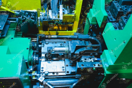 Сварка трением хвостовика и стержня клапана